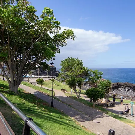 Beach, Pool And Free Private Parking *